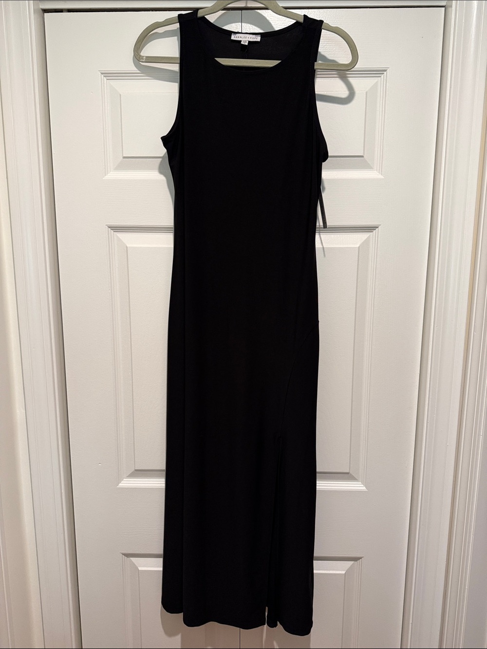 Annalee + Hope Black Sleeveless Maxi Dress